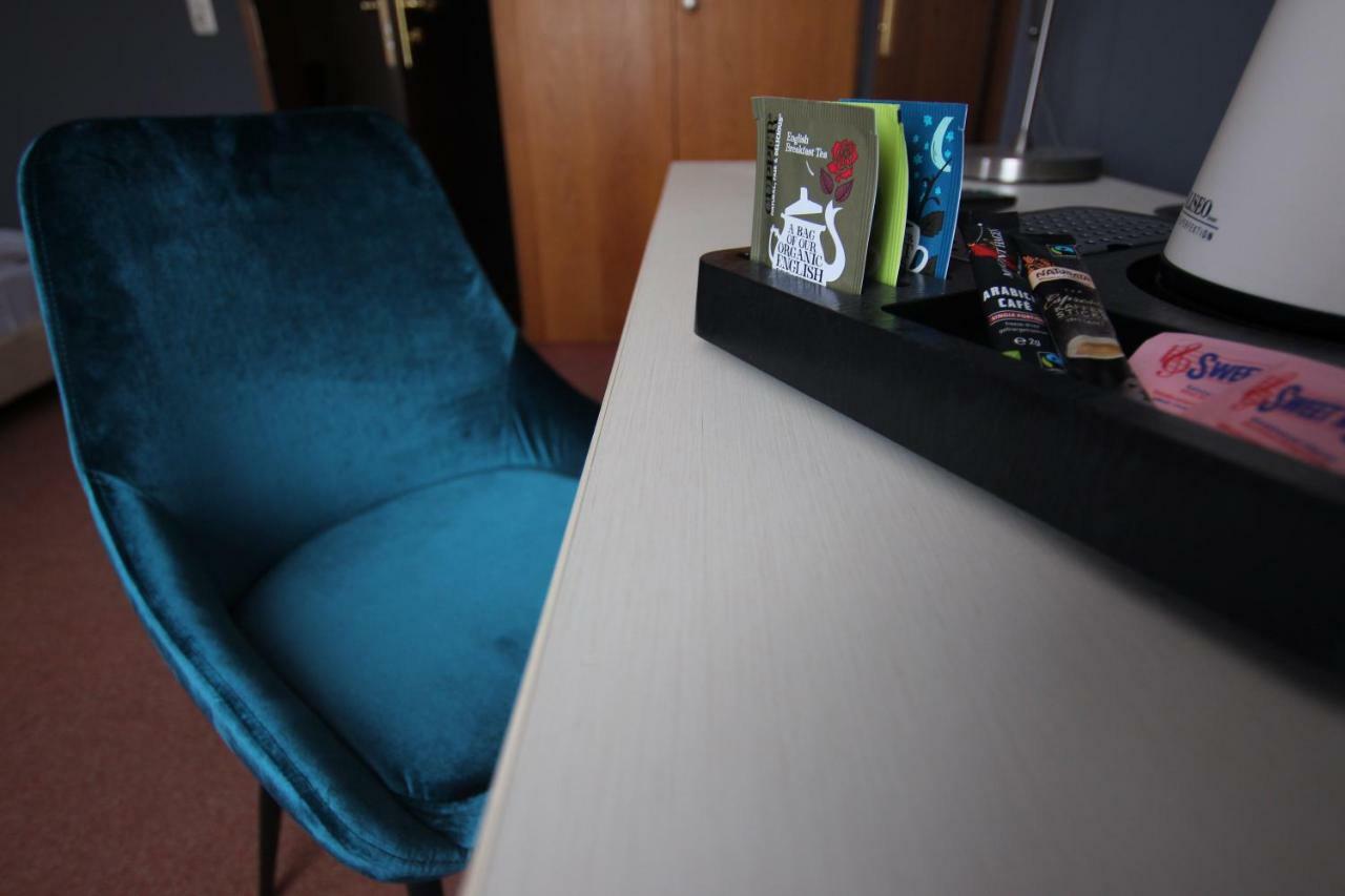 Hotel Tari Höchberg Dış mekan fotoğraf